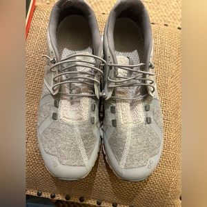 On Cloud Terry Women’s Size 8.5